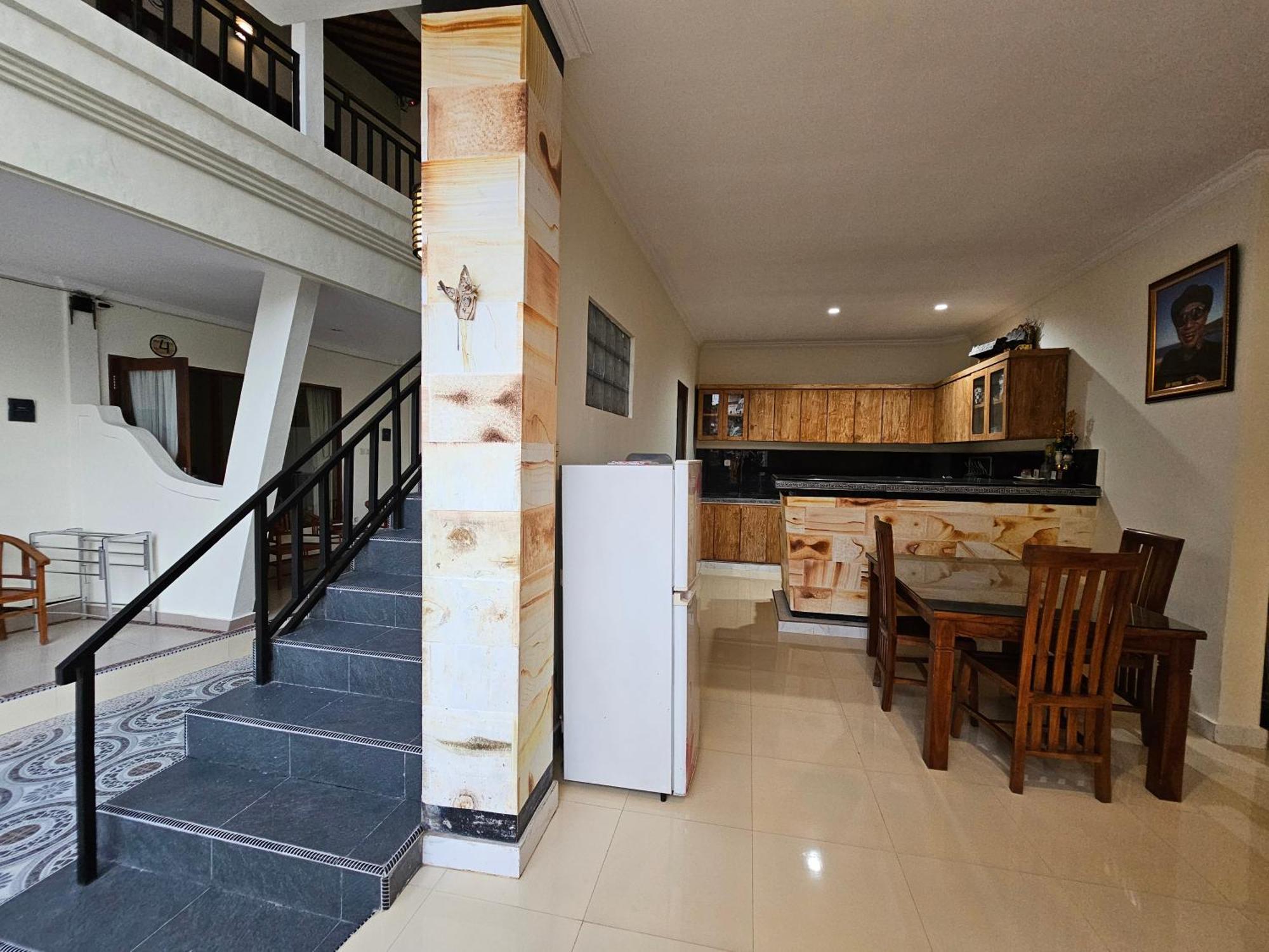 Tegalsari Guest House Canggu Экстерьер фото