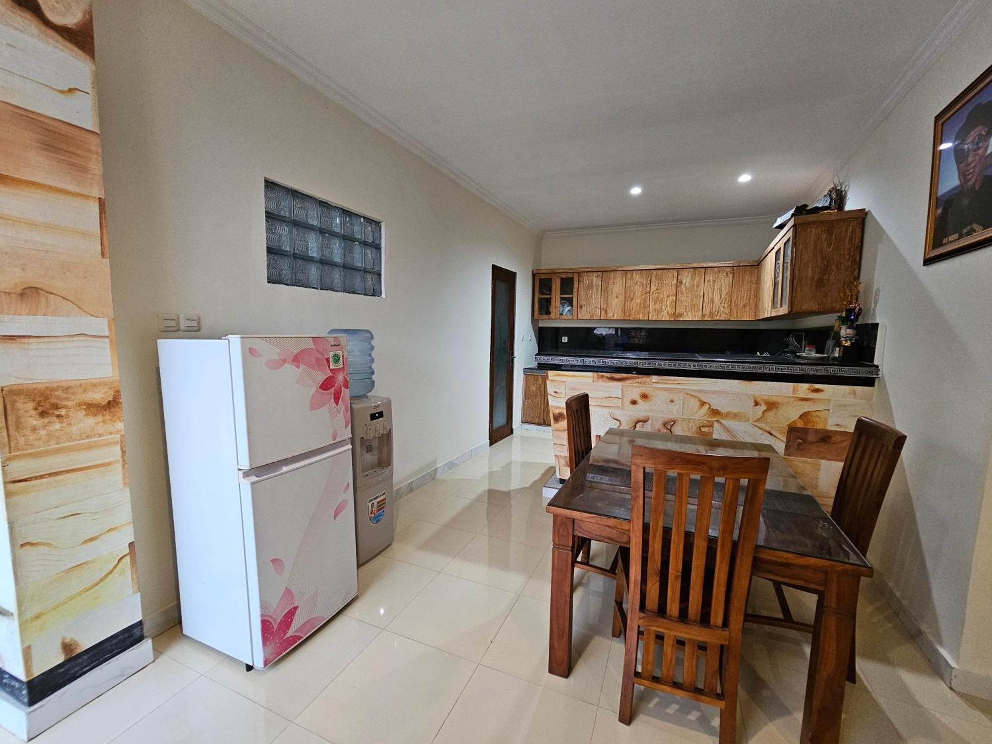 Tegalsari Guest House Canggu Экстерьер фото