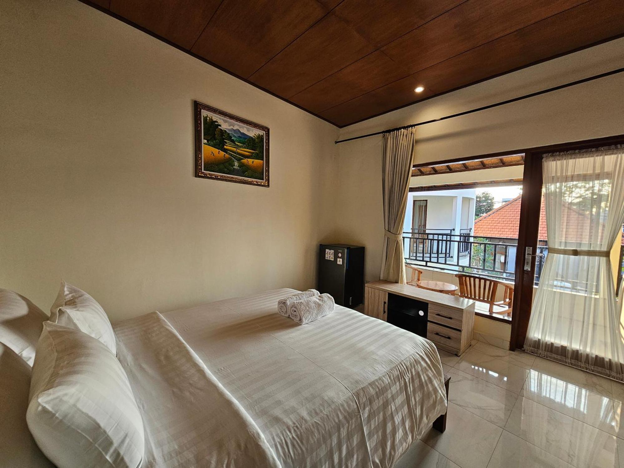 Tegalsari Guest House Canggu Экстерьер фото