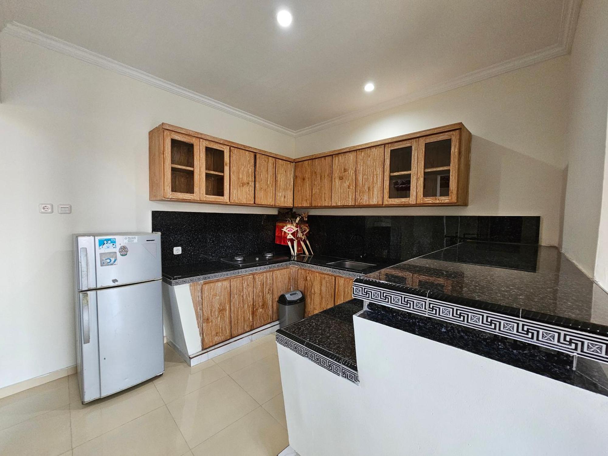 Tegalsari Guest House Canggu Экстерьер фото